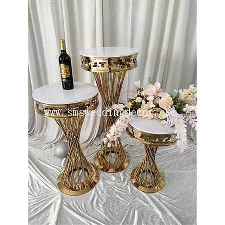 gold column pedestal