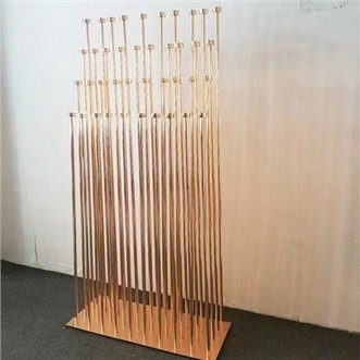Perkahwinan Pemegang Candlestick Emas