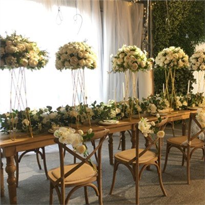 Bahagian tengah White Peony