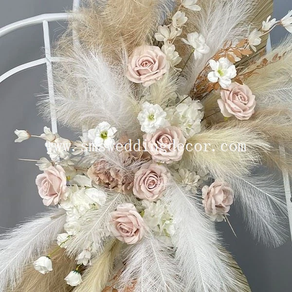 floral arrangement for arch