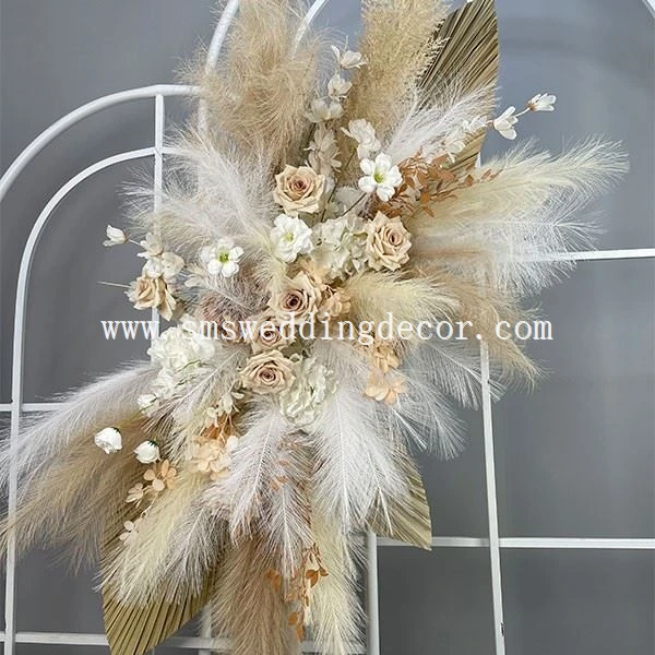 flower arrangement arch