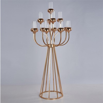 Bahagian tengah Lilin Emas Tinggi