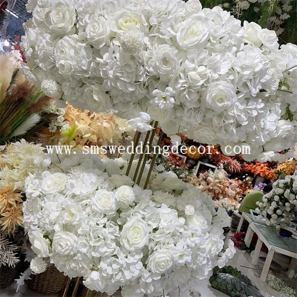 bridal table floral runner